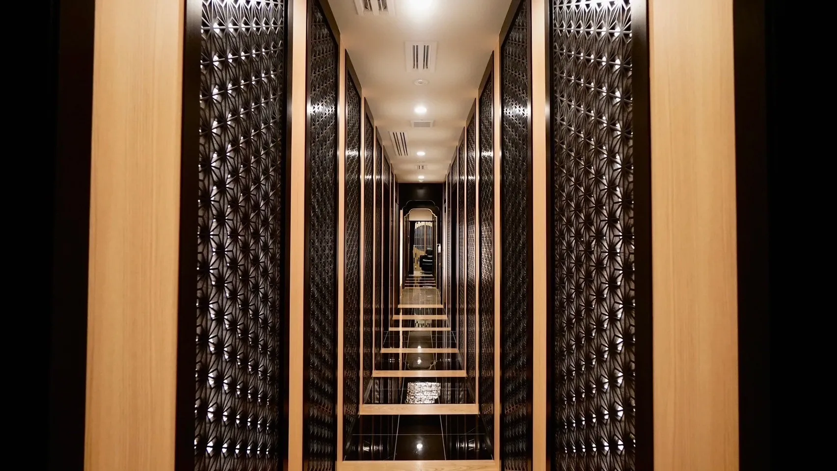 ヒロ銀座プレミアムバーバー赤坂店