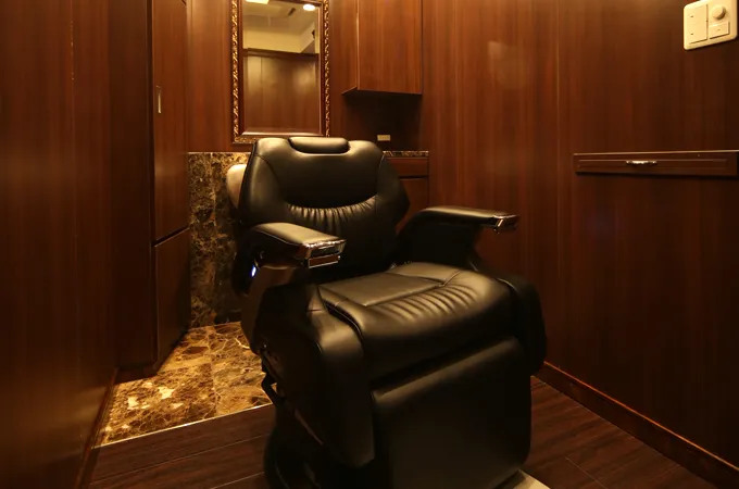 プレミアムバーバー新宿