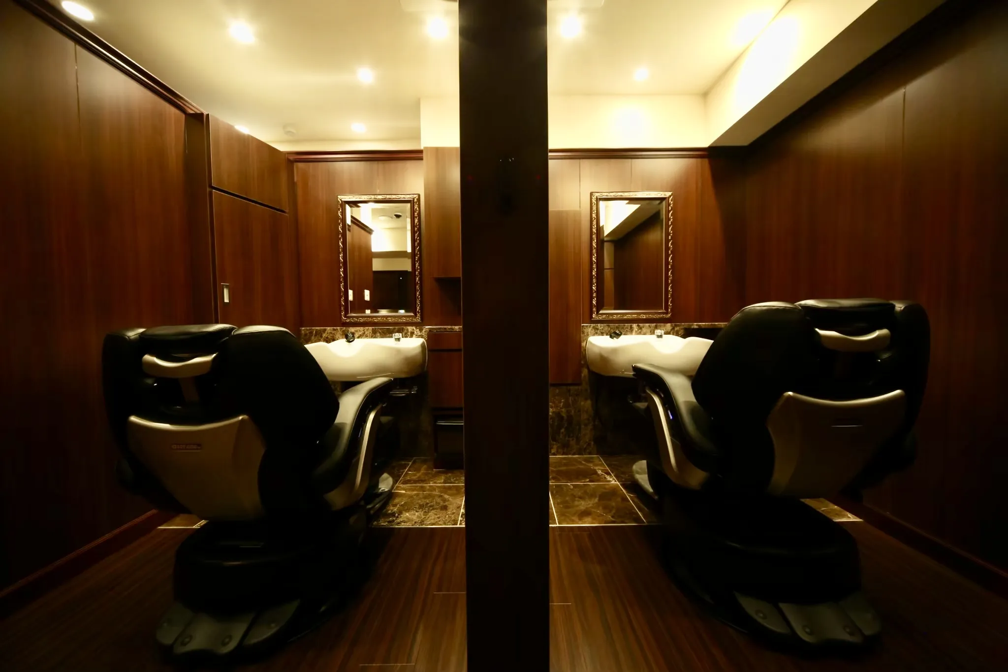 ヒロ銀座 バーバーショップ 東京駅 丸の内店