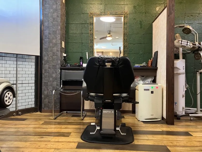 Luxury BARBER Kaming 入間店