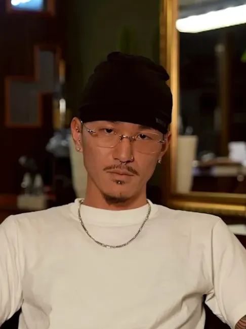 山本 健人