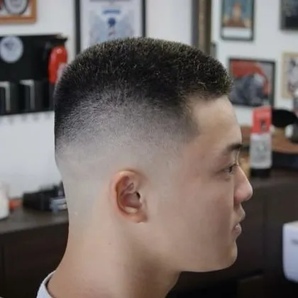 坊主スキンフェード　