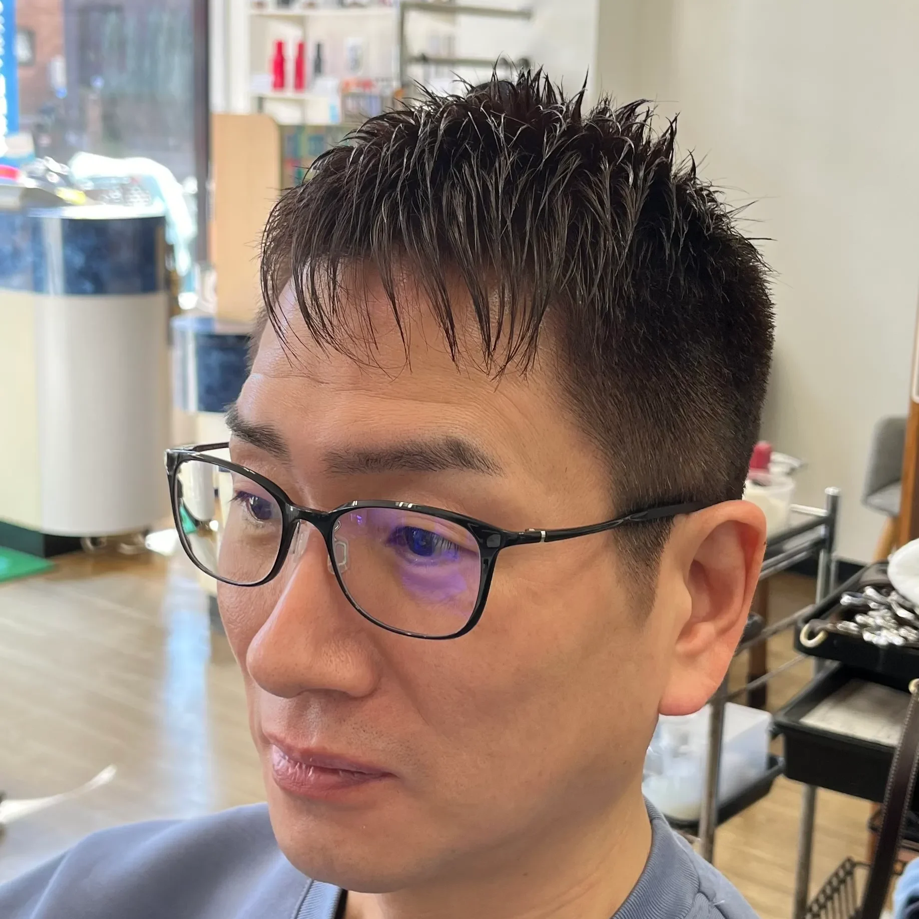 【人気No.1】デザインカット＋高濃度ヒアルロン酸シェービング＋眉カット　 