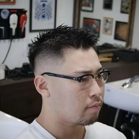 短髪スキンフェード