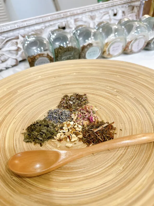  \美肌温活ケア/ お顔剃り&よもぎ蒸し