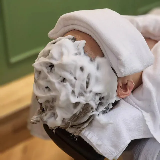 スタンダードカットコース(眉カット付)+濃厚炭酸ヘッドスパ