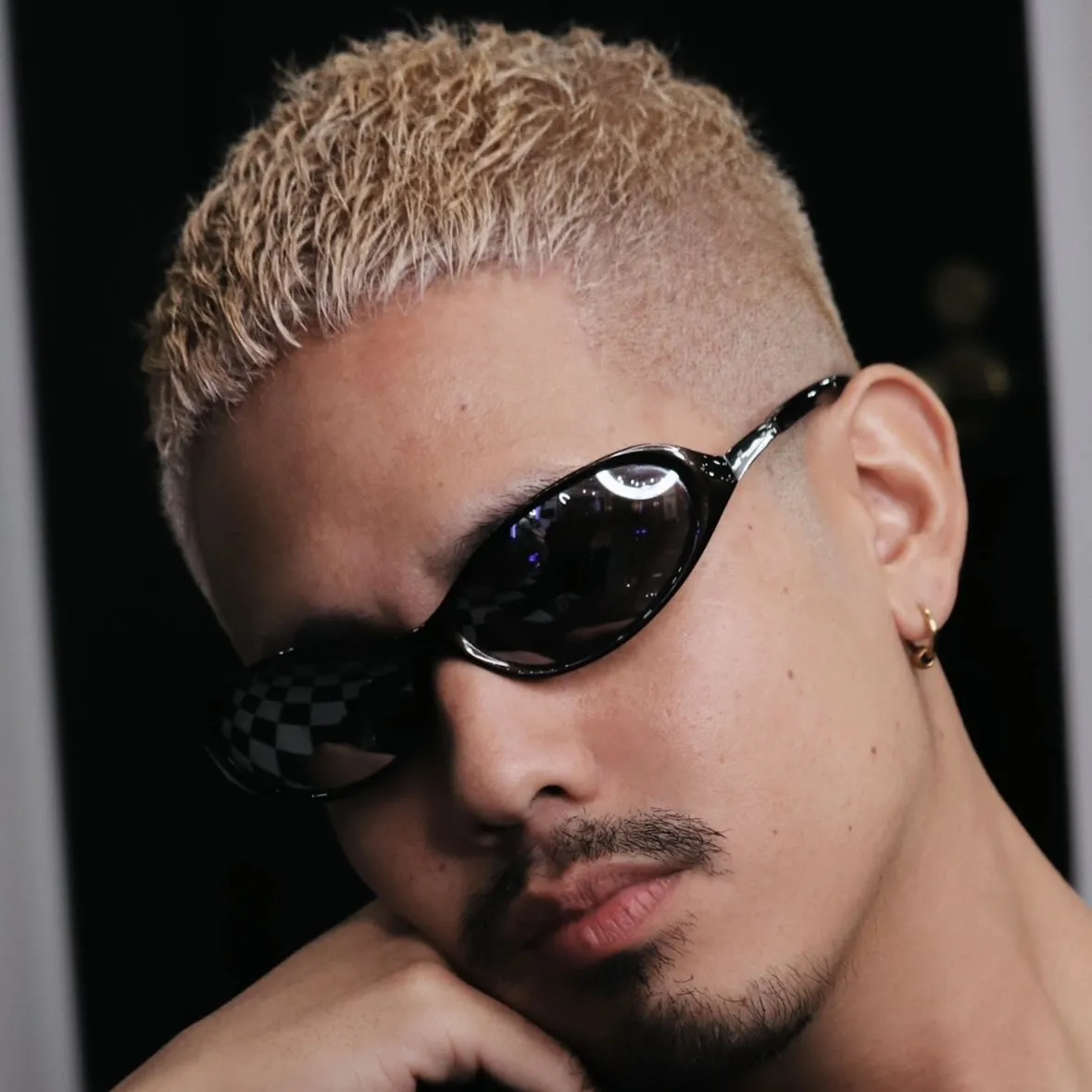 CUT & BLEACH ON COLOR　