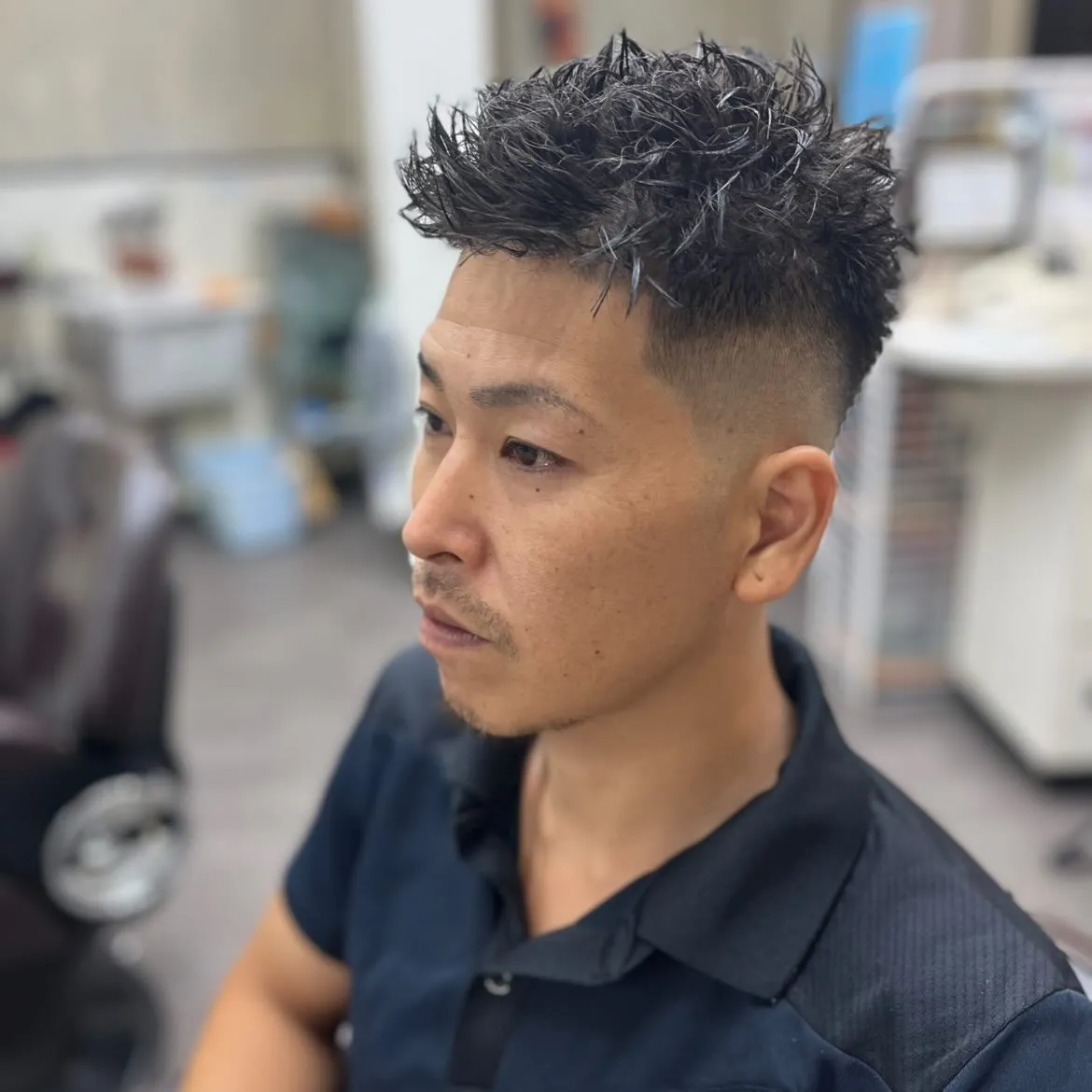 カット(スキンフェード)+アイロンパーマ　