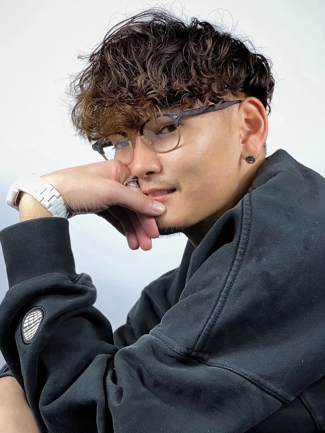 スキンフェード+スペインカール＋カラー(シェービング・肩マッサージ）